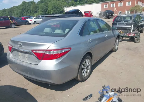 2017 Toyota Camry Le z USA, uszkodzony, nr VIN 4T1BF1FK3HU413455